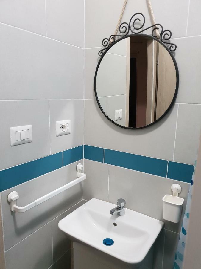 550 Special Apartment Rom