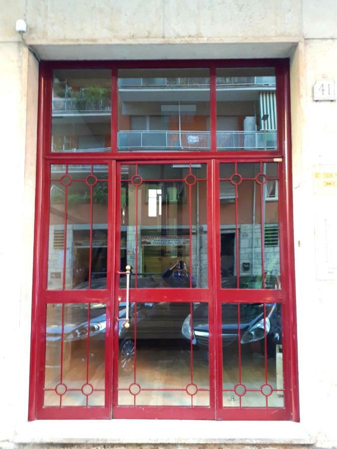 Apartment 550 Special Rom
